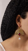 گوشواره جواهردوزی با نگین متری،سرمه تراش و سرمه بلرسان،سنگ اشک زرشکی،مروارید آویز،میخ گوشواره طلایی آویز